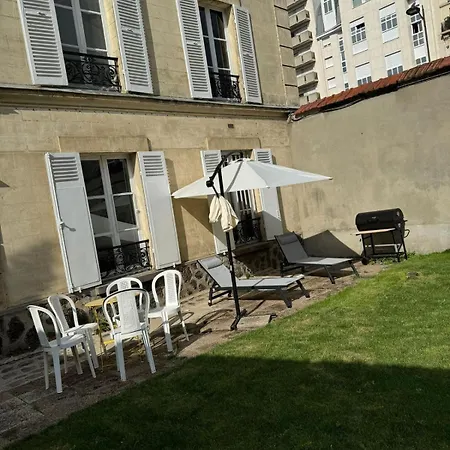 Maison Cosy Centre Avec Jardin * Paris