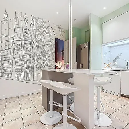 Premium Seine View And Eiffel Tower Апартаменты *