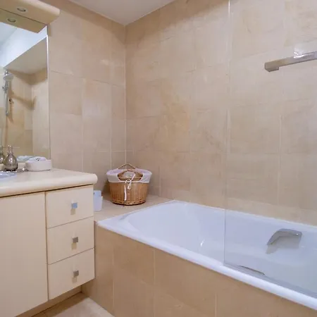 Apartment Elegante Evasion Dans Le Vibrant 11e Arrondissement - Longue Duree *