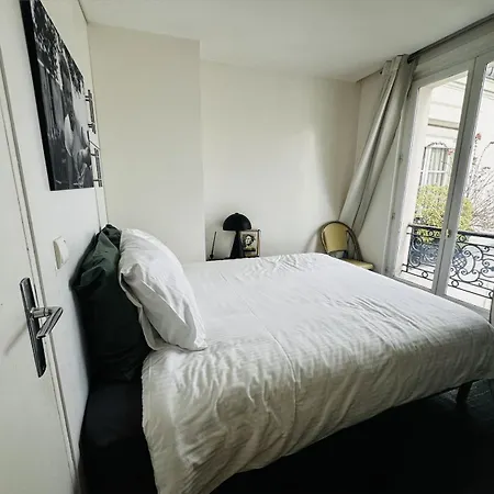 Apartment Avec Balcon *