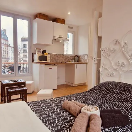 Des Tulipes In Appartement *
