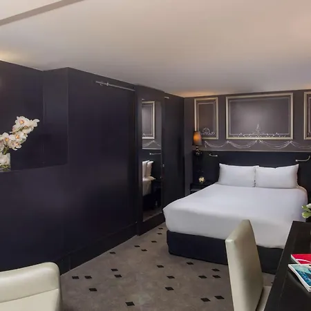 Beauchamps 4* Paris