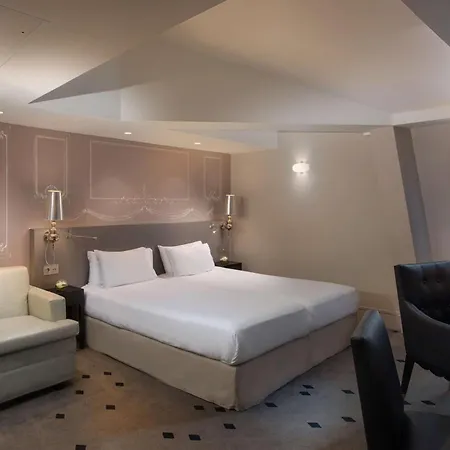 Beauchamps Hotel