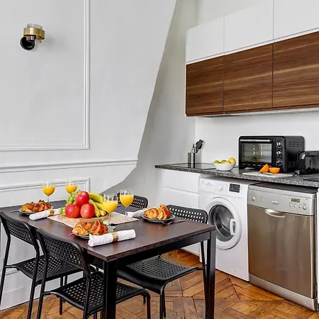 Bnbnova - Heart Of Le Marais Appartamento *
