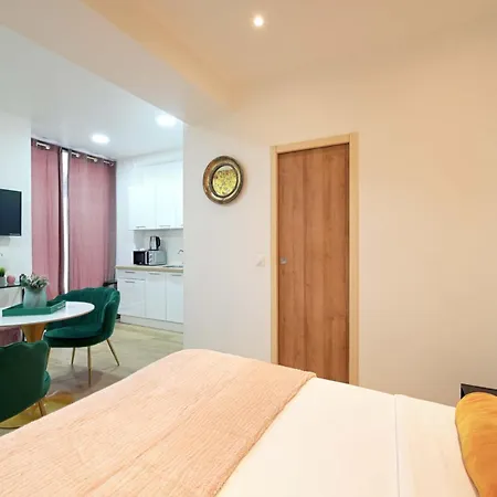 Moderne En 2eme Arrondissement Apartment