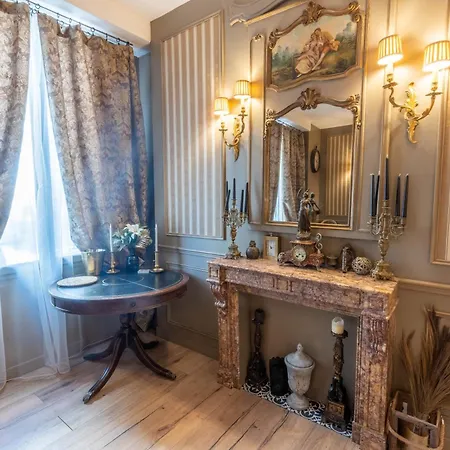 Eiffel Tower Area Apartman *