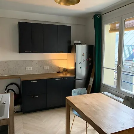 New & Cosy Beautiful Close Marais! *