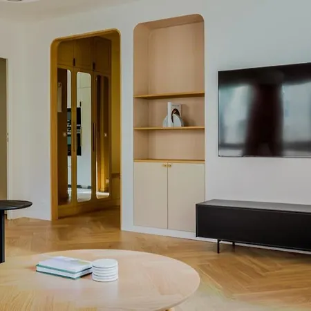 Apartment De Trois Paris