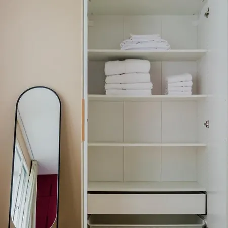 De Trois Apartment *
