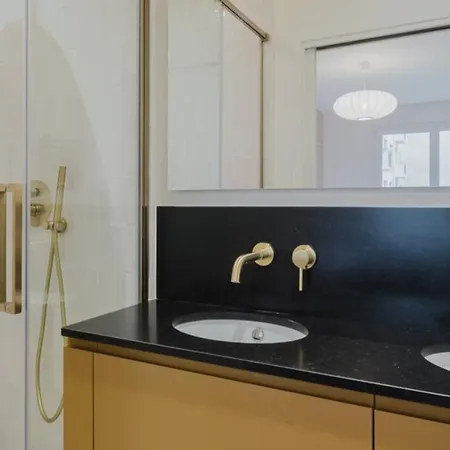 Apartment De Trois *
