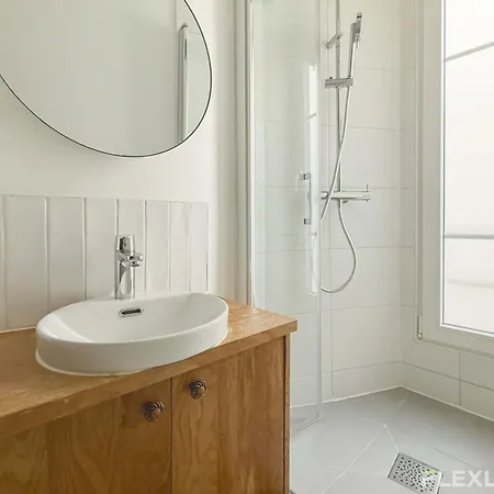 Boucry - Charming And Bright One-bedroom In The Heart Of The 18th 아파트 파리