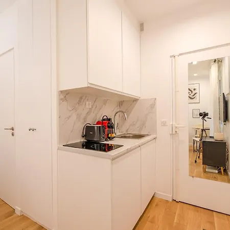 Apartment Charming In The Marais