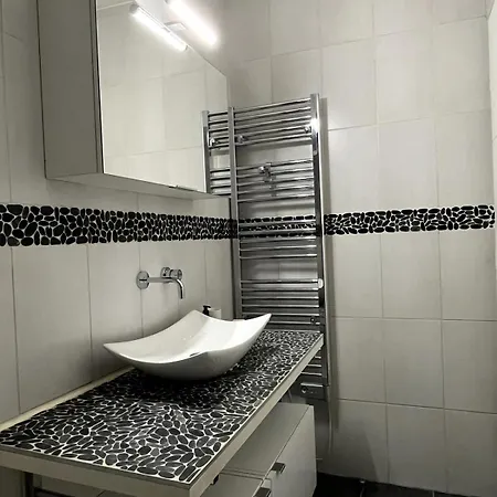 Apartment Goodguest Montorgueil Bail Mobilite Paris