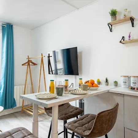Deal! Modern In Vibrant Area Only 5 Minutes By Walk To Metro - Location * Paris