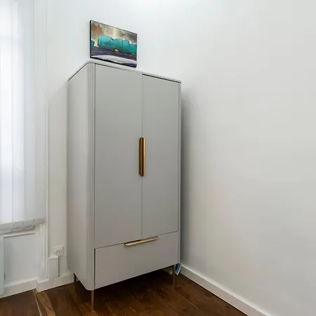 Gold Gate Apartamento *