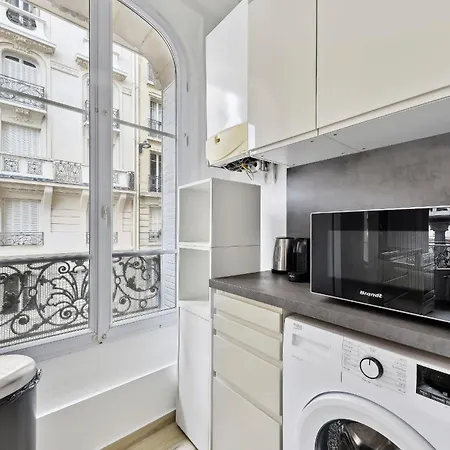 Bnbnova - 2br - Eiffel Tower & Grenelle * Párizs