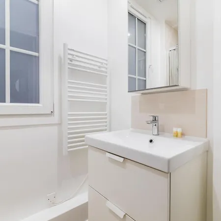 Apartment 3 Pieces Au Coeur Du 19e - 4p *