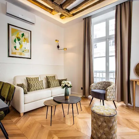 Magnificent - 2br 6p - Le Marais Apartman Párizs