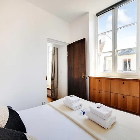 Spacious Duplex - 2br 6p - Le Marais Párizs