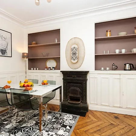 아파트 Bnbnova - Notre-dame - 1br With Balcony 파리