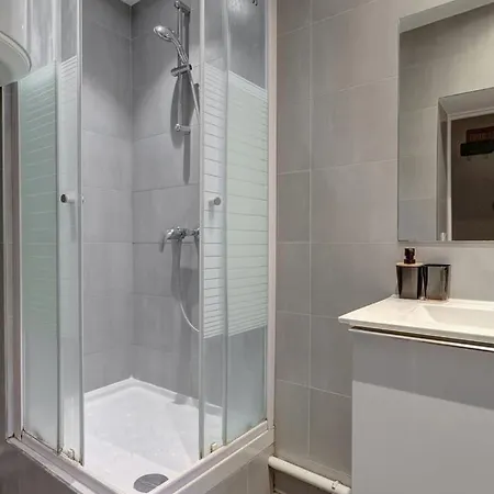 Apartment 583 Folie Pigalle - Cozy Quartier Pigalle Paris