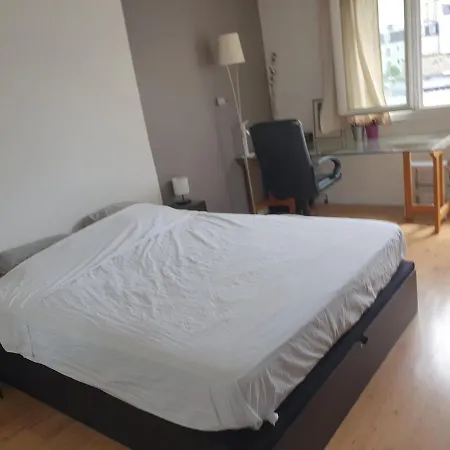 Large 100 M2 In 14th Arrondissement * Paris
