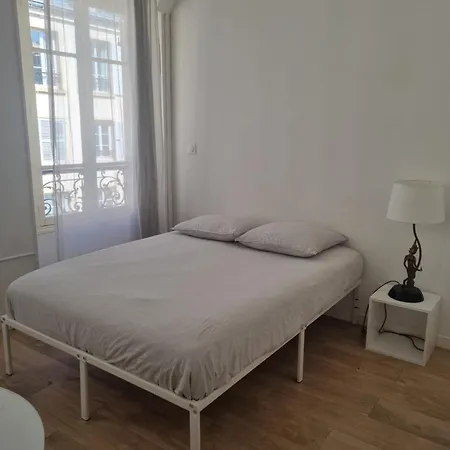 Bed & Breakfast Privee - Vue Tour Eiffel