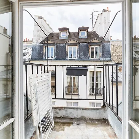 아파트 Bnbnova - Place Des Vosges - 1br With Balcony 파리