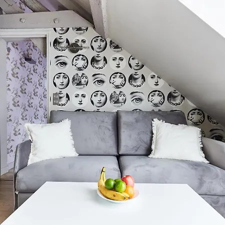 Bnbnova - Place Des Vosges - 1br With Balcony 아파트