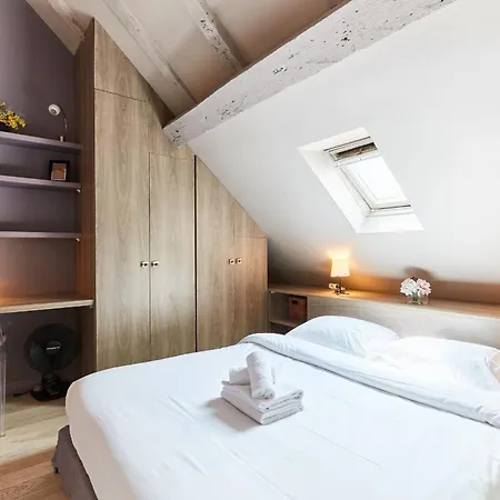 아파트 Bnbnova - Place Des Vosges - 1br With Balcony 파리