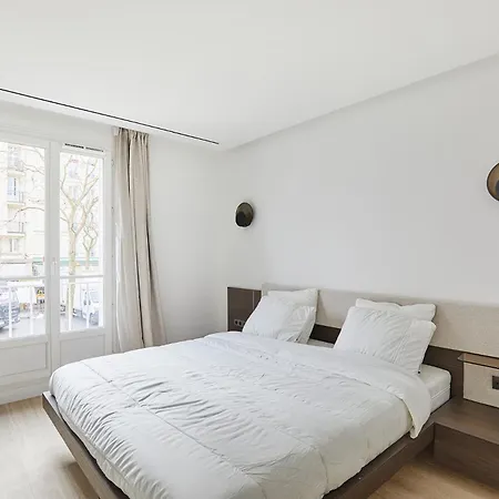 Spacious & Modern 2br 2ba L 16 Near Roland Garros 아파트 *
