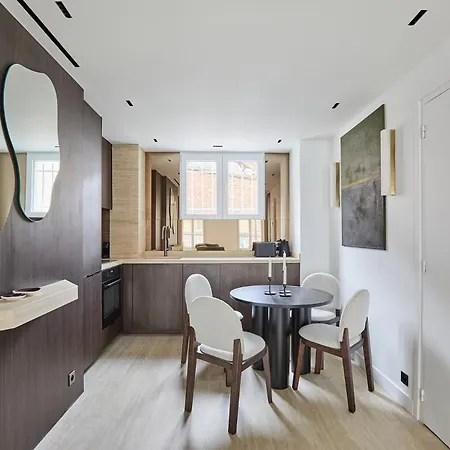 Spacious & Modern 2br 2ba L 16 Near Roland Garros 아파트