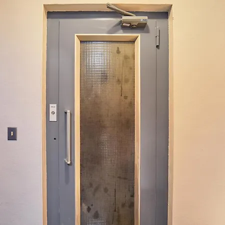 Spacious & Modern 2br 2ba L 16 Near Roland Garros 아파트 *