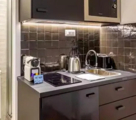 Le Shade Of Grey - Cosy & Compact - Marais Apartment