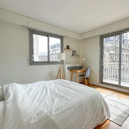 Flexliving - Sublime Flat - Ternes Apartment Paris