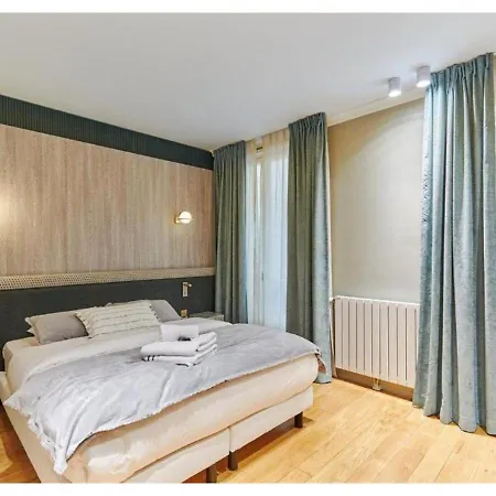 Apartment Terrace Trocadero Eiffel Tower By Prestige Paris