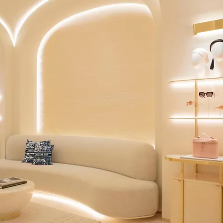 Plaza Athénée - Dorchester Collection 5*