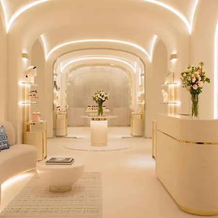 Plaza Athénée - Dorchester Collection Parigi