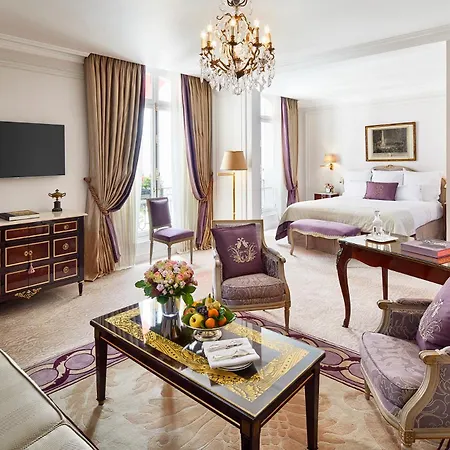 Hotel Plaza Athénée - Dorchester Collection