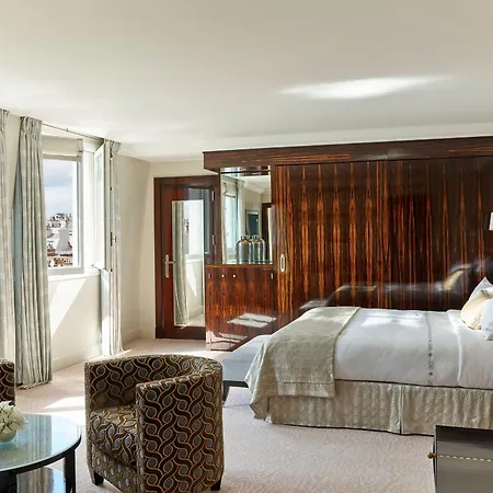 Plaza Athénée - Dorchester Collection 5* Parigi