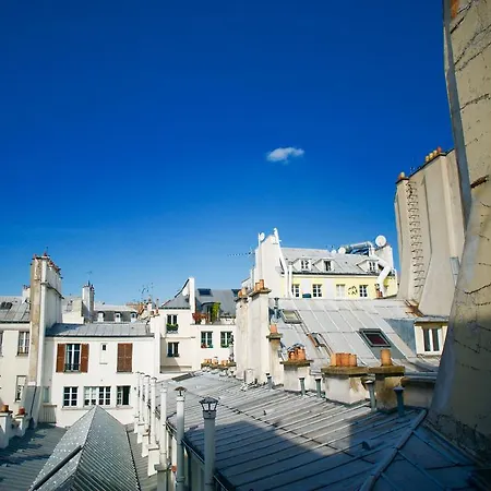 Marvellous Sunbathed 3br At The Heart Of Apartment