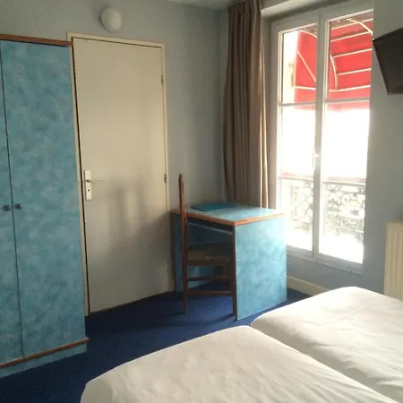 Hotel Royal Mansart 2*