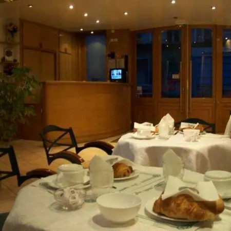 Des Métallos Hotel 3*
