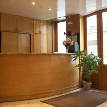 Des Métallos Hotel