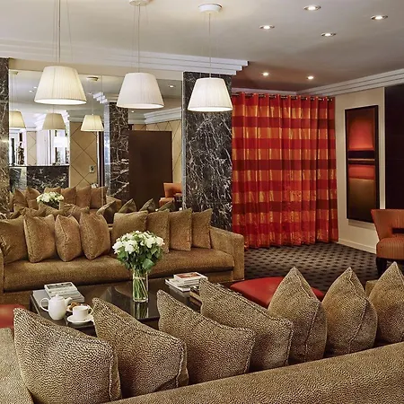 Hotel Plaza Tour Eiffel 4*