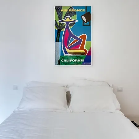 Designer Flat - Rue Saint Honore