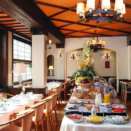 Timhotel Opera Blanche Fontaine 4*