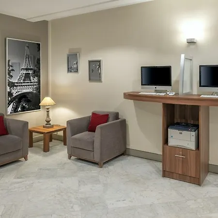 Citadines Trocadéro 3* París