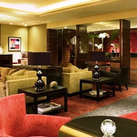 Warwick Champs-elysees Hotel 4*