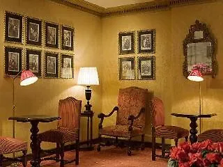 Hotell Fougere 4*